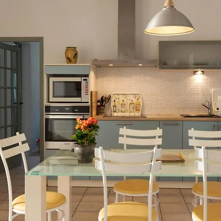 Moulin Du Meunier - 18th Century Magnificently Restored Mill Villa *